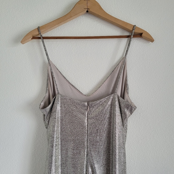 Betsy & Adam Silver Metallic Evening Dress - Picture 5 of 10